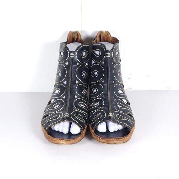 Pikolinos Women's Java EU40 US9-9,5 Black Cutouts Back Zip Caged Sandals Shoes - Picture 3 of 16